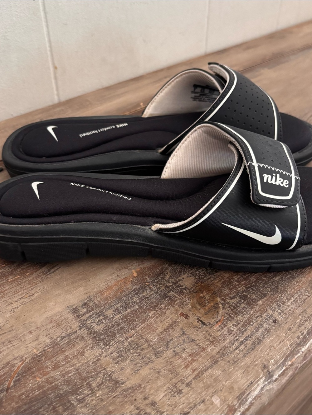 Nike Comfort Footbed Slides Size 9